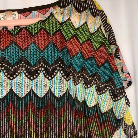 Multicolor Zig-Zag Eclectic Knit Batwing Blouse - Picture 4 of 5